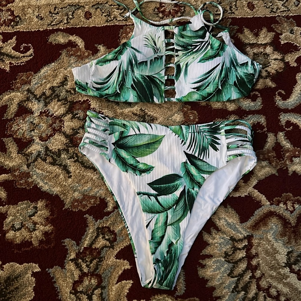 Tropical print bikini
